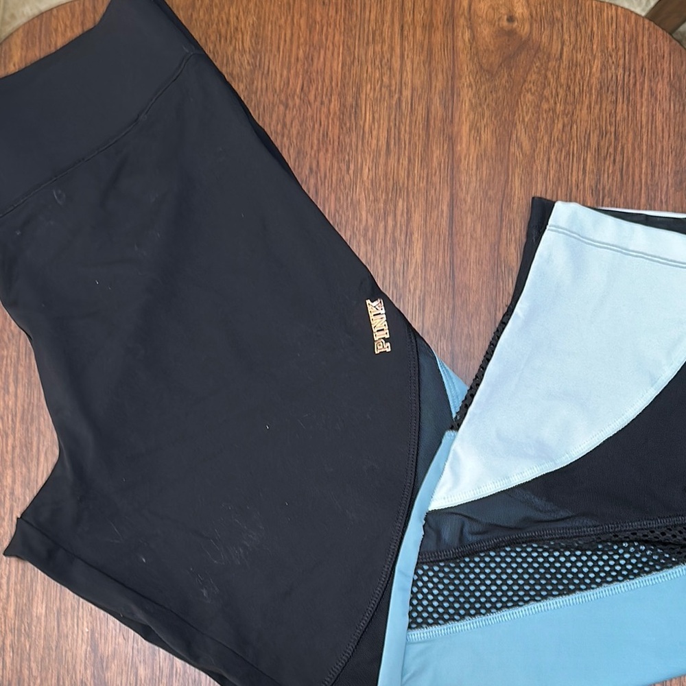 Pink by Victoria's Secret Yoga Leggings in Black, Blue and White , size large